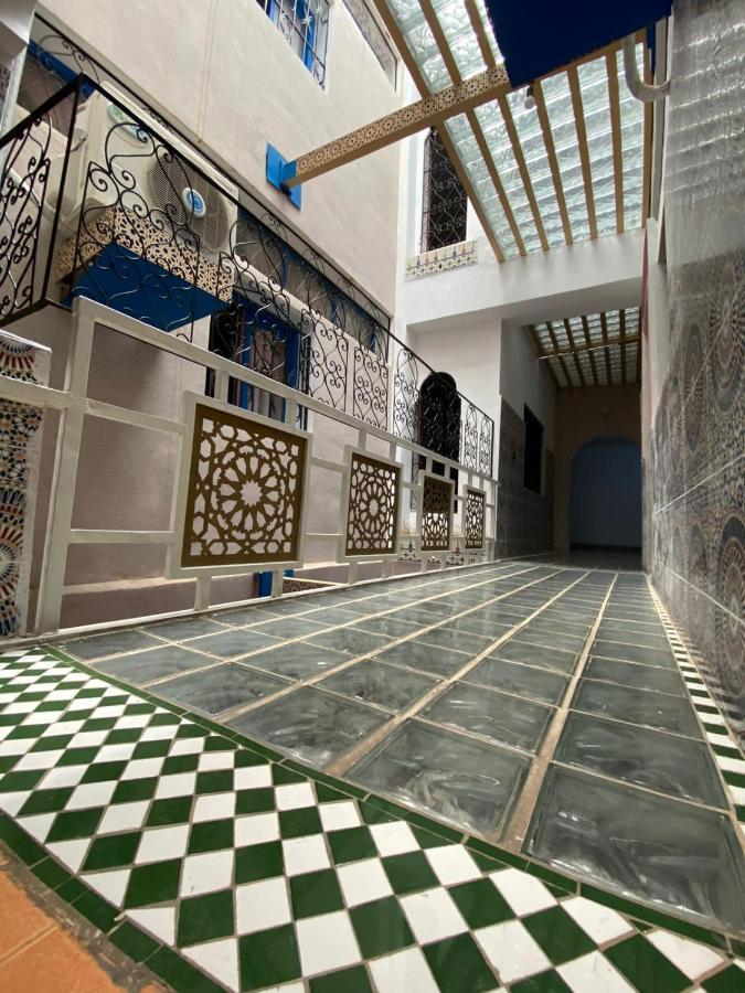 Ryad Tetouan Aeroport Buitenkant foto