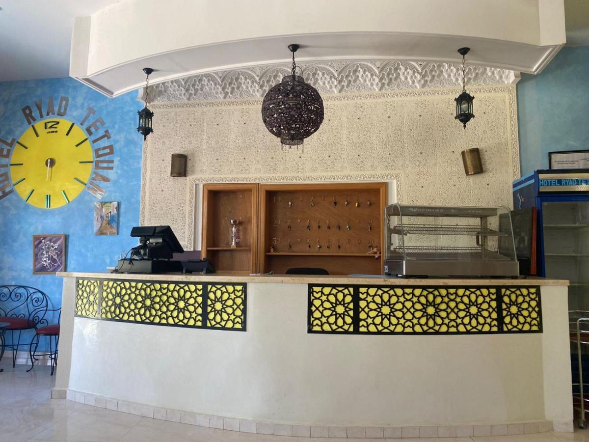 Ryad Tetouan Aeroport Buitenkant foto